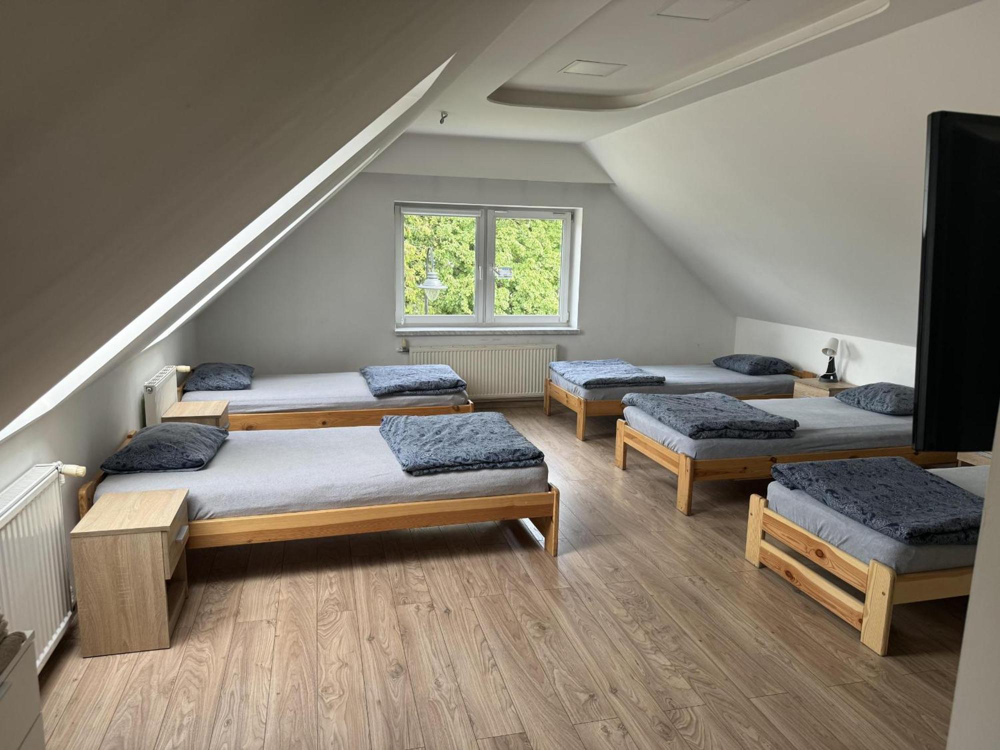 Apartamenty P7 Dzierżoniów Esterno foto