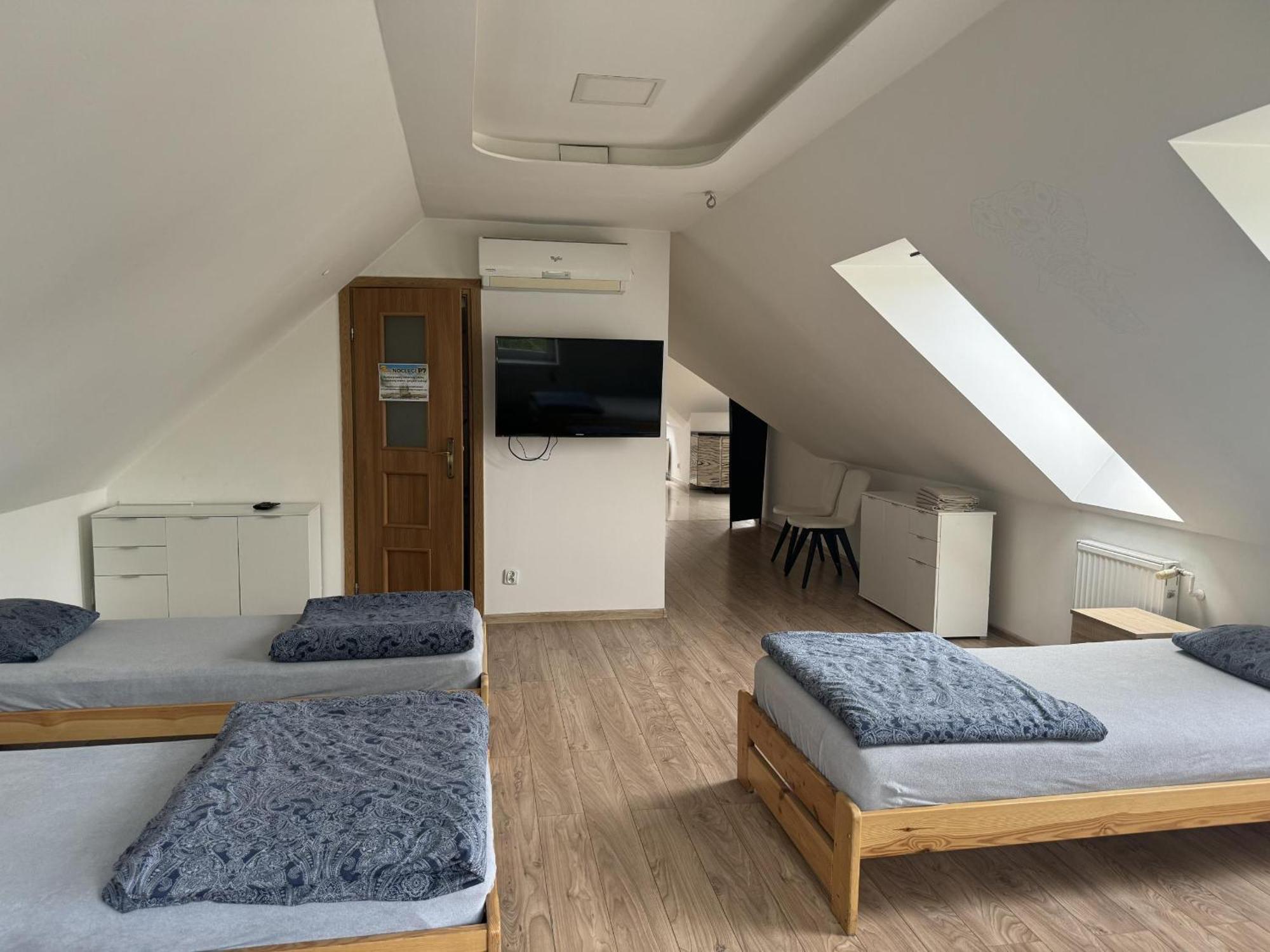 Apartamenty P7 Dzierżoniów Esterno foto
